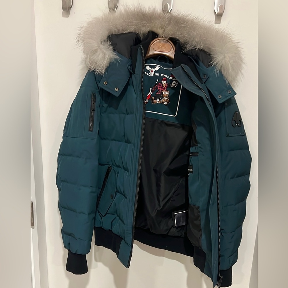 AUTHENTIC MOOSE KNUCKLE BOMBER UNISEX SIZE M - moving sale must go asap